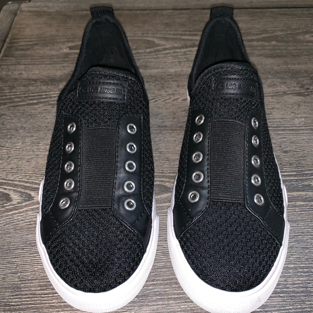 Guess tennis shoes